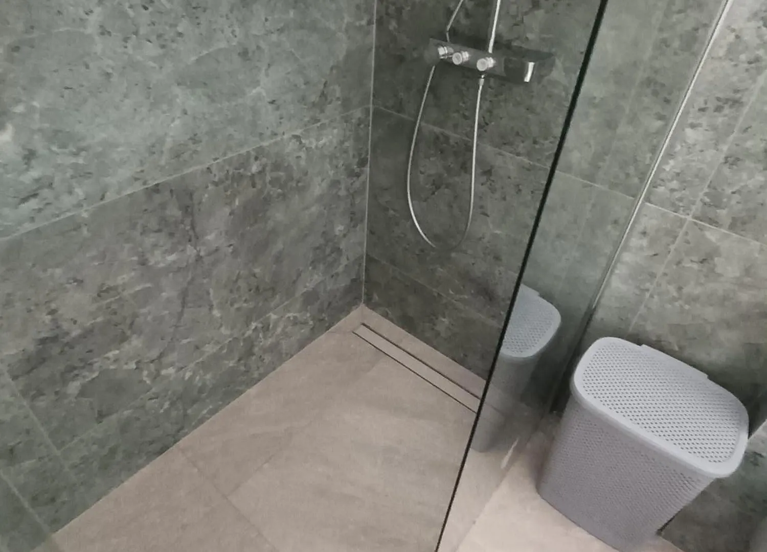 Apartment T E A Pag باغ