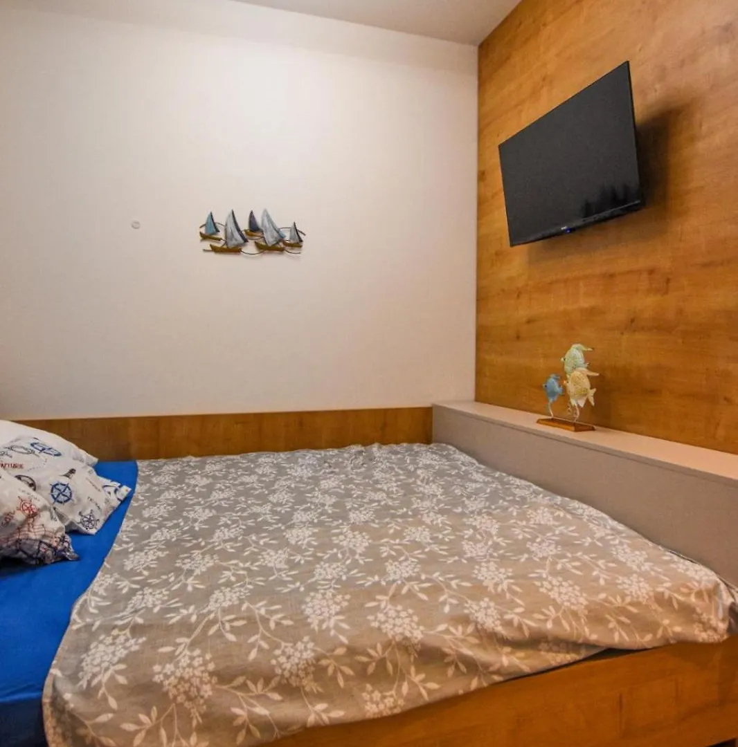Apartment T E A Pag باغ