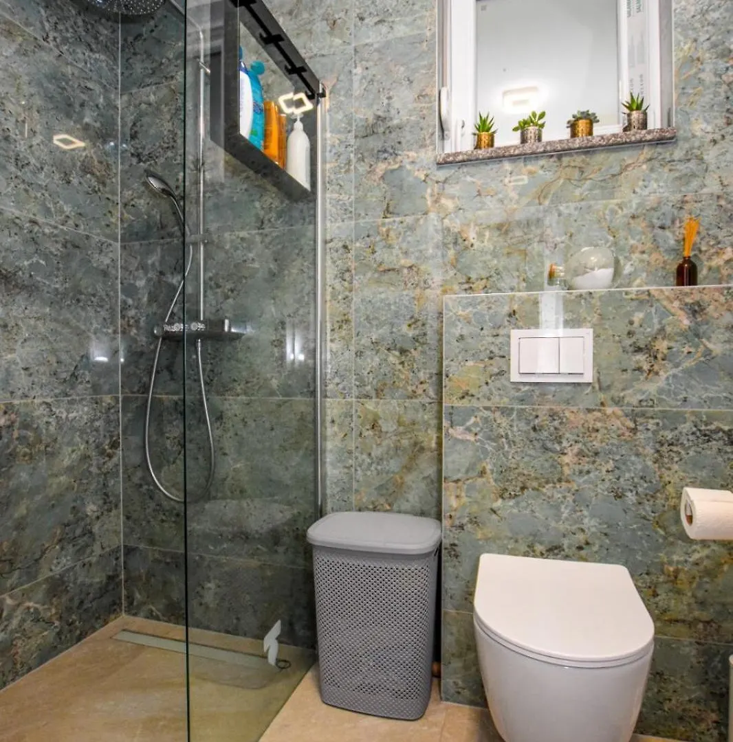 Apartment T E A Pag باغ